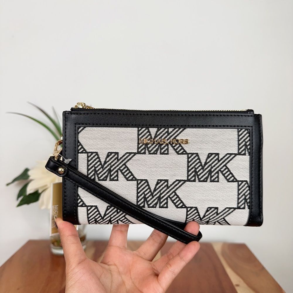 NWT Michael Kors Jet Set Travel Large Double Zip Wristlet Graphic Logo